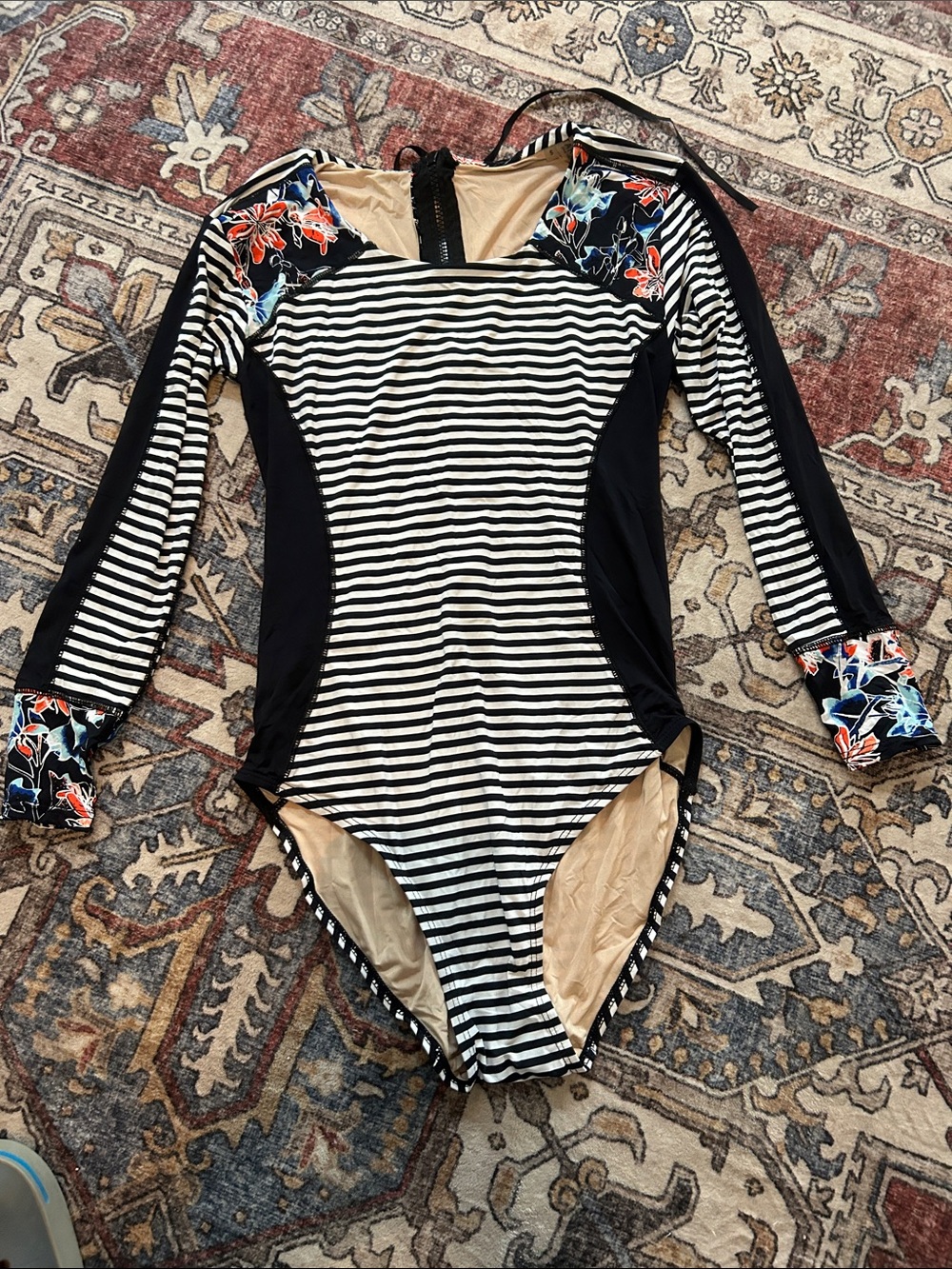 Women’s ' Black & White Striped Bottoms - Small